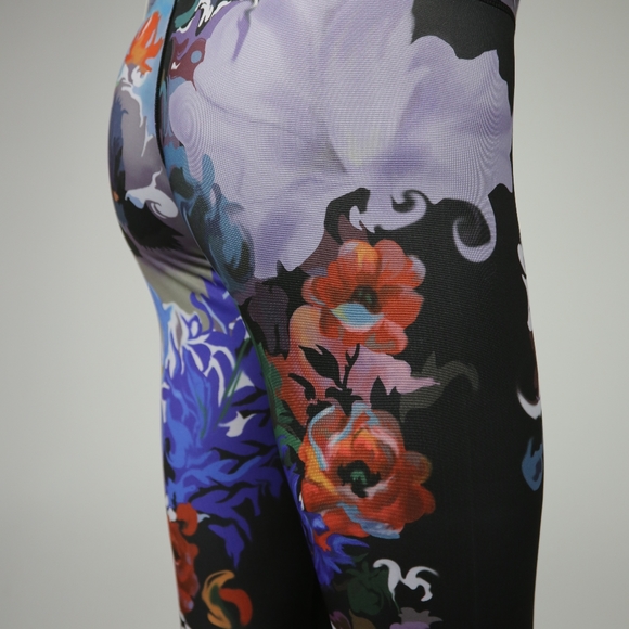 NWT Ruzzfair Leggings – Buttery Soft & Flattering Fit – Size M - Picture 2 of 8